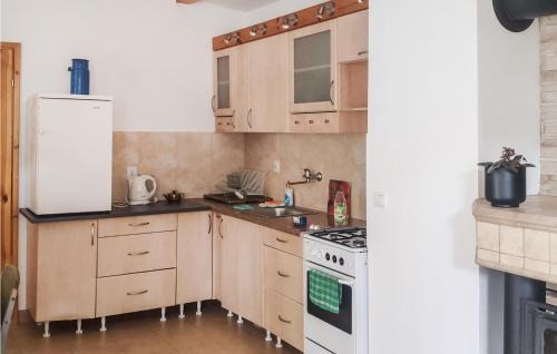 Karniewek House | 2 Bedroom Cozy Home In Popowo-Letnisko