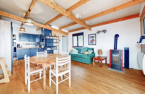 Woignarue House | 2 bedroom cozy home in Ault