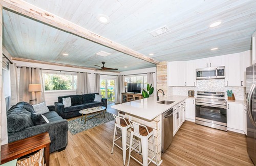 Redington Shores Apartment | 2 Bedroom Cozy & Coastal Vacation Home Steps Away from Beach