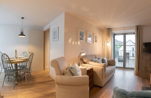 Braunton Cottage | 2-bedroom dog friendly cottage located in Braunton, within easy reach of the beach.