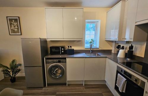 Reading Apartment | 2 Bedroom Flat Western Elms Free Parking