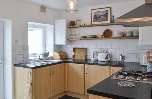 Newbiggin-by-the-Sea Cottage | 2 bedroom accommodation in Newbiggin-by-the-Sea