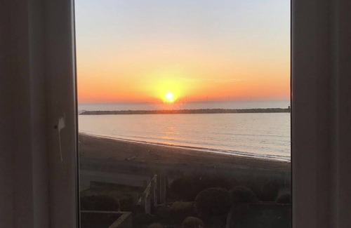 Newbiggin-by-the-Sea Cottage | 2 bedroom accommodation in Newbiggin-by-the-Sea