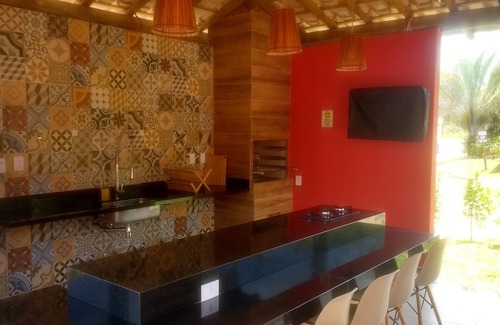 Itacimirim Apartment | 2 bedroom ground floor apartment in gated community on Ititacimirim beach