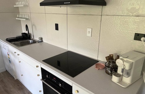 Paihia House | 2 bedroom holiday home at Paihia