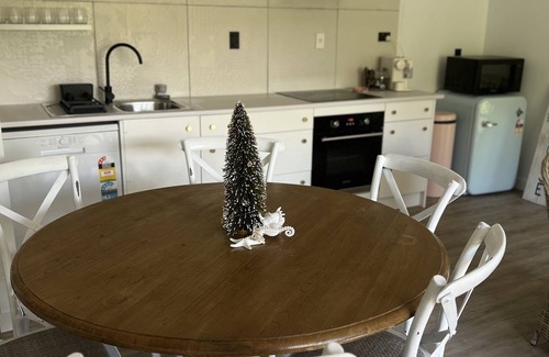 Paihia House | 2 bedroom holiday home at Paihia