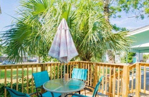 East Hill House | 2 bedroom home near Downtown *NO ADD'L FEES*