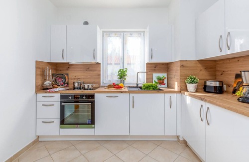 Musalez House | 2 bedroom lovely home in Musalez