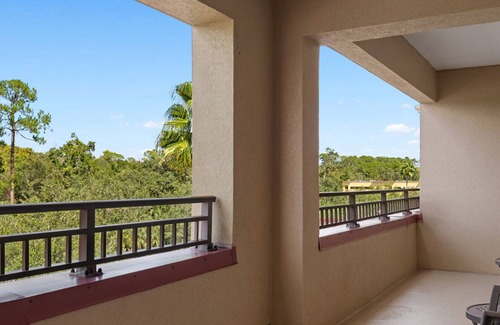 Lake Buena Vista Resort | 2 Bedroom - Luxury Resort Stay at Wyndham Bonnet Creek – Minutes from Disney!