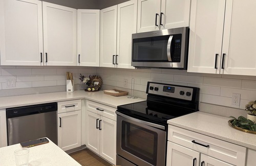 West Chester Apartment | 2-bedroom luxury apartment in marvelous Liberty cTownship with AC, fitness room