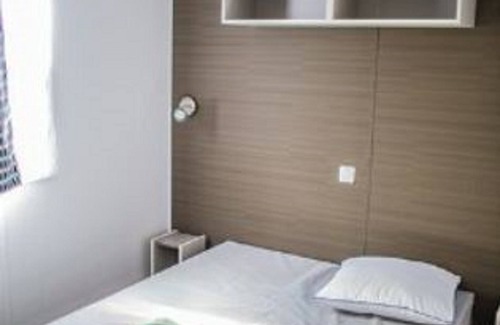 Domazan House | 2-bedroom mobile home rentals