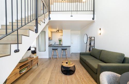 Century City Apartment | 2 Bedroom, Mountain View Penthouse, Century City