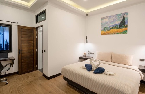 Ko Lanta Apartment | 2 Bedroom penthouse apt. in Long Beach with Seaview