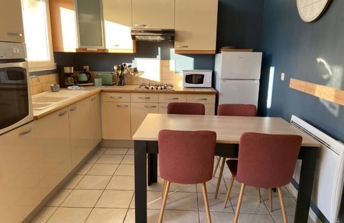 Hesdin-l'Abbe House | 2 Bedroom Private vacation home in Hesdin-l'AbbÃ©