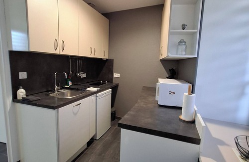 Damery House | 2 bedroom private vacation home in damery