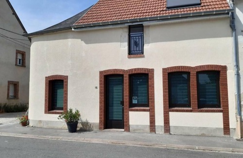 Damery House | 2 bedroom private vacation home in damery