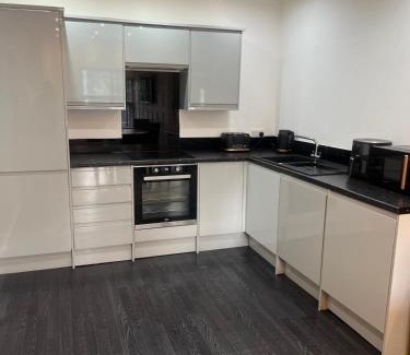 Keighley Apartment | 2 Bedroom Property at sovereign House