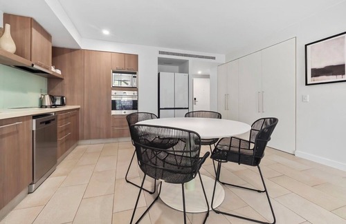 Palm Cove Apartment | 2 Bedroom Rooftop Apartment in Palm Cove