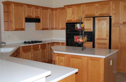 Desert Palms Apartment | 2 Bedroom Single family L-83093 by Houzlet