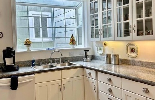 Outer Sunset Apartment | 2 Bedroom Single family L-558575 by Houzlet