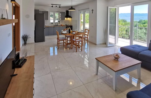 Risika House | 2 bedroom stunning home in Risika