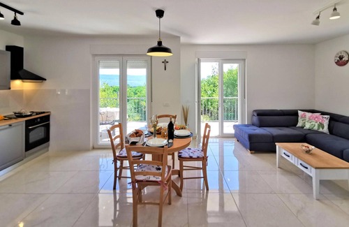 Risika House | 2 bedroom stunning home in Risika