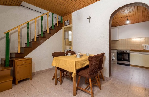 Susak House | 2 bedroom stunning home in Susak