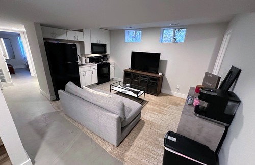 Central West End Apartment | 2 Bedroom Tower Grove Apartment