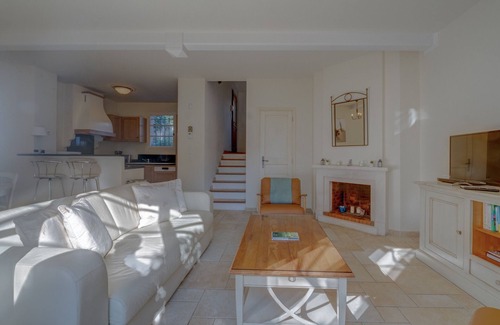 La Motte House | 2 BEDROOM TOWNHOUSE WITH GARDEN (N°529)
