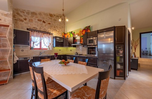 Skinaria Villa | 2 Bedroom Villa, Agios Nikolaos, Zakynthos