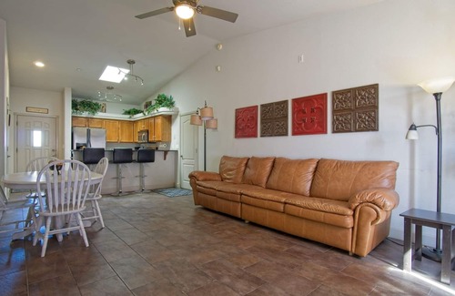 Lake Havasu City Villa | 2 Bedroom Villa, King Bed 44' Deep Garage with Community Pool