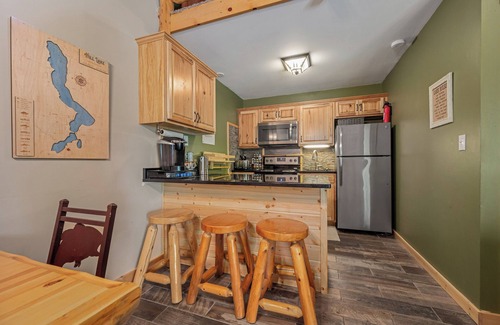 Hill City House | 2 Bedroom with Loft - 1 Bathroom Townhome with easy access to Activities