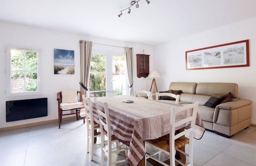 Saint-Martin-de-Re Apartment | 2 Bedrooms Apartment In Saint-Martin-De-Ré