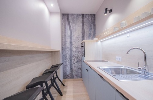 City Centre Apartment | 2-bedrooms Apartment with the Air-con, balcony in the City Center