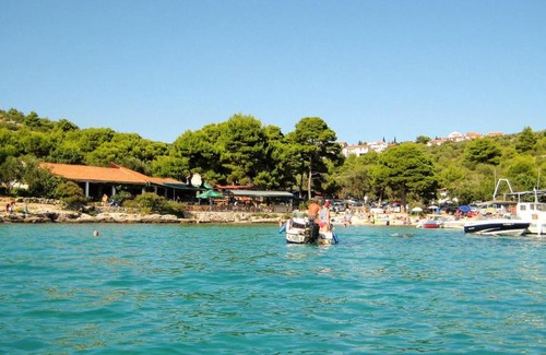 Susica Apartment | 2 bedrooms appartement at Murter 500 m away from the beach with sea view balcony and wifi