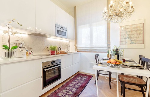 Lucca Historical Center Apartment | 2 bedrooms, Terrace and Private Parking in Lucca