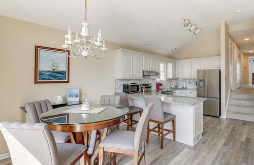 North End Condo | 2 Blocks to Beach Access: Ocean City Adventure!