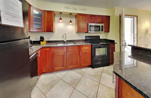 Put-in-Bay Condo | 2 BR 2 BA Pool View Unit in Updated Put-in-Bay Condo - Great for Families! C8