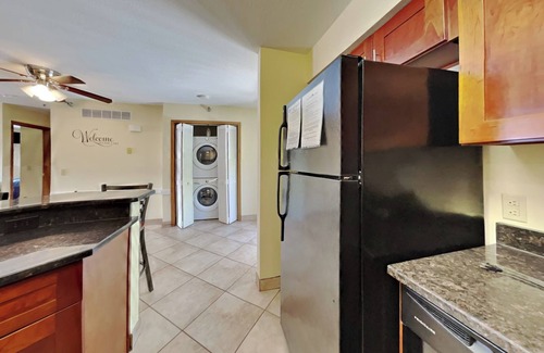 Put-in-Bay Condo | 2 BR 2 BA Pool View Unit in Updated Put-in-Bay Condo - Great for Families! C8