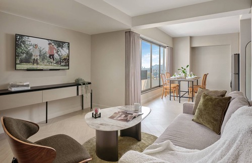 Ekkamai Condo | 2 Br/75SQM/Sukhumvit71/monthly