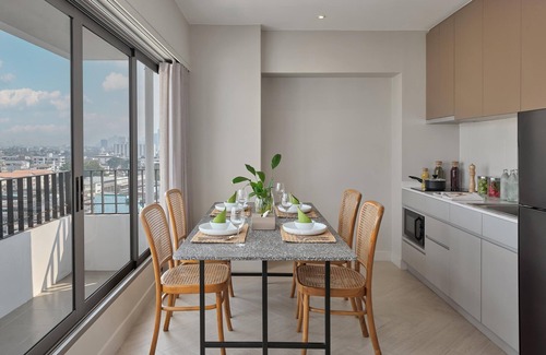 Ekkamai Condo | 2 Br/75SQM/Sukhumvit71/monthly