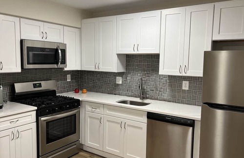 Northeast Philadelphia Apartment | 2 br apartment at the heart of Northeast Phila