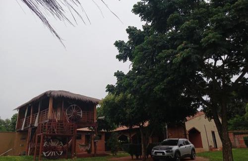 Itaugua Other | 2 Cabañas Para Parejas Con Baño Privado y 3 Cabañas en Bungalow Para 4 Personas Cada Una Con Baño Compartido