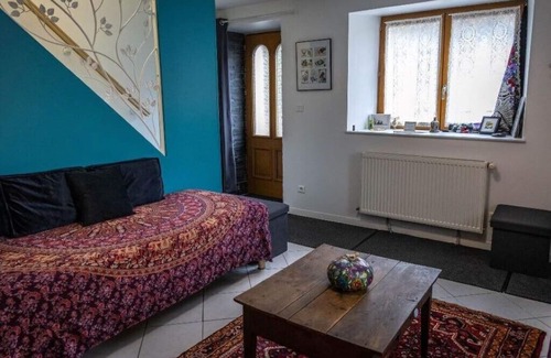 Baignes Bed & Breakfast | 2 Chambres table d'hôtes in the countryside le nid qui danse near Vesoul 6 to 8 pers.