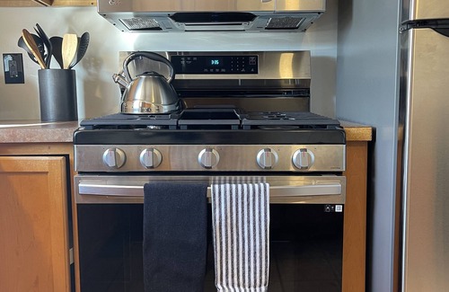 West End Apartment | #2 Chestnut new lovely 2BR Apt 0.5 mile to Cooperstown All Star Village