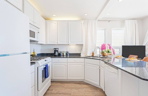 Cayucos House | 2 Coastal Studios at Cayucus | Beach Access + Ocean Views