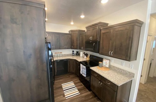 Logan Apartment | 2 Condos Next to Each Other Perfect for Groups