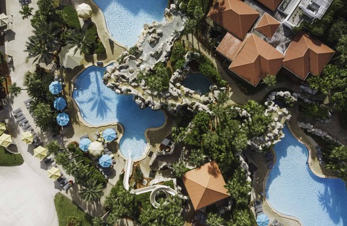 Lake Buena Vista Hotel | 2 Connecting Suites at a 4⭐️ Hotel