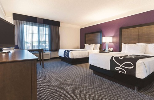 Grand Junction Hotel | 2 Cozy Hotel Rooms Near Canyon View Park Fun – Just 15 Mins Away