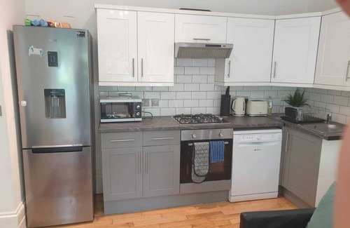 Thurlow Park Apartment | 2 Double bedroom Garden Flat WEST DULWICHnFREE STREET PARKINGn20 MINS TO LONDON